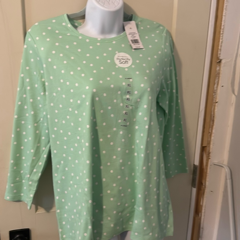 Nwt tshirt